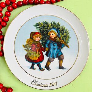 Vintage 1981 Xmas Plate Collectible Avon Christmas Plate Xmas Decor